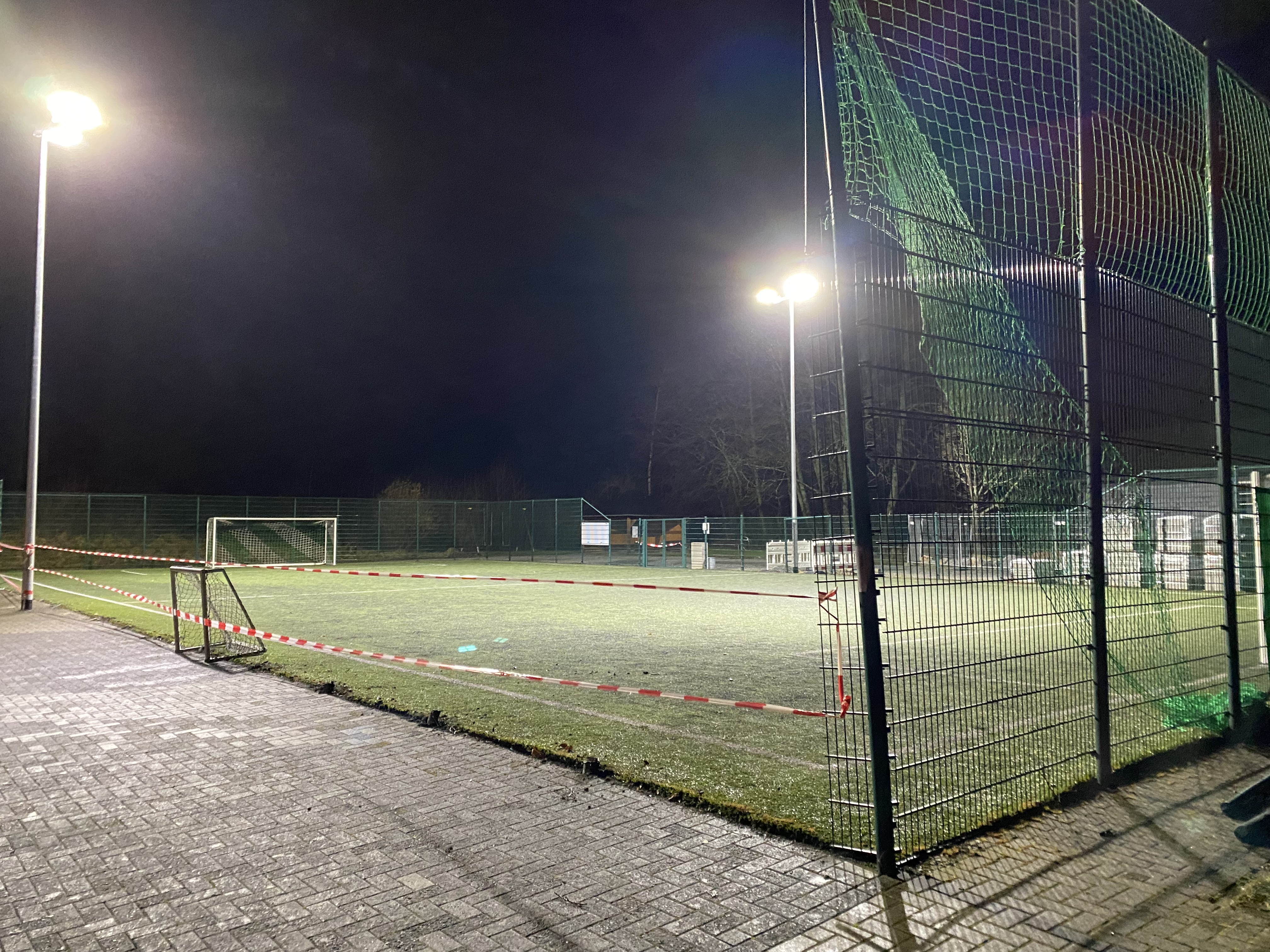 Sturmschäden am Sportplatz in Ostwig